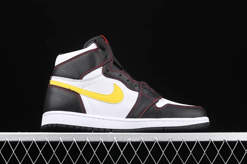 All categories Air Jordan Jordan series basketball shoes Air Jordan 1 High Air Jordan 1 "Dynamic Yellow" AJ1 black and white contrast stitching hook basketball shoes CD6579-071